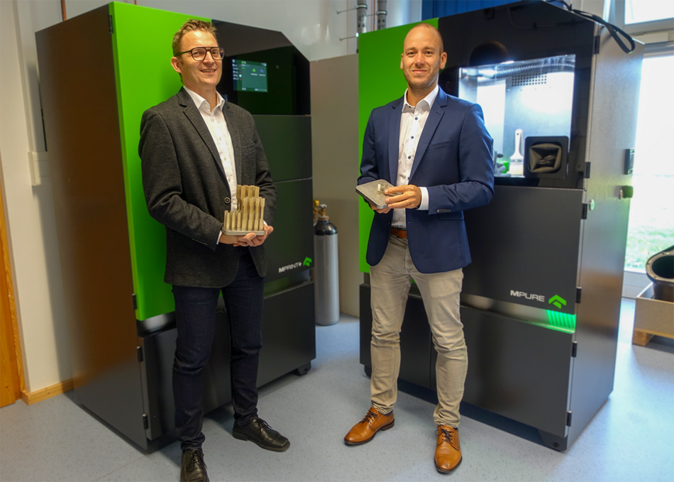 Prof. Michael Wahl and project manager Martin Bonenberger. Photo by Julian Morbach