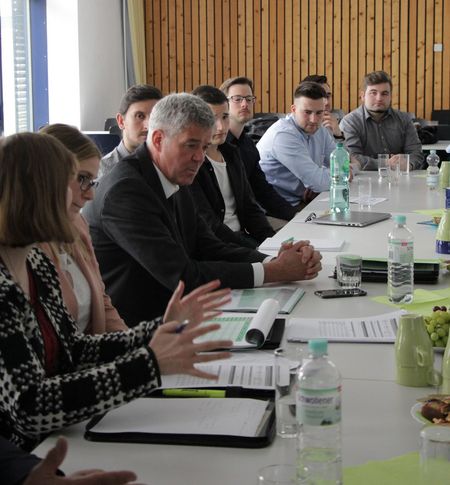 Projektgruppe im Gespräch mit Landrat Dr. Matthias Schneider