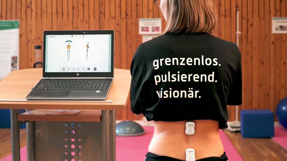 Computerunterstützte Therapien innerhalb der Therapiewissenschaften: Hierdurch können Prävention und Therapie effizienter gestaltet werden, da Übungen von zuhause durchgeführt werden können (Foto: Vasiliy Kotov)