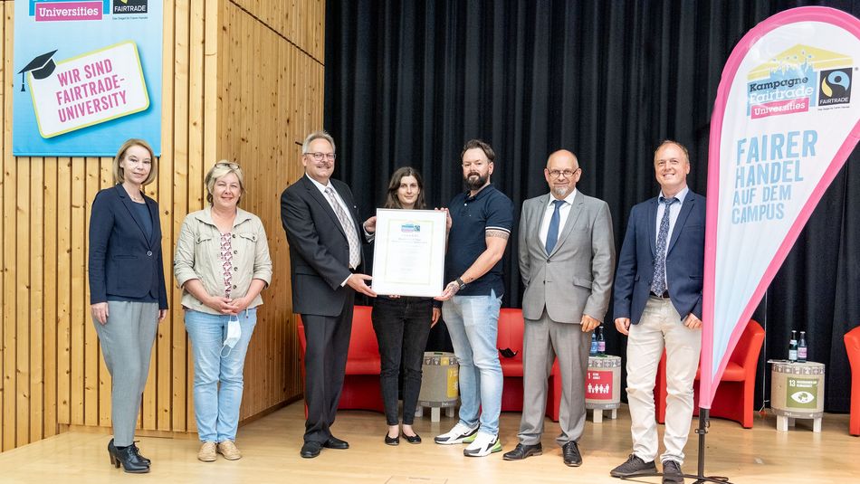 Auszeichnung als Fairtrade-University am UCB Auszeichnung als Fairtrade-University am Umwelt-Campus Birkenfeld